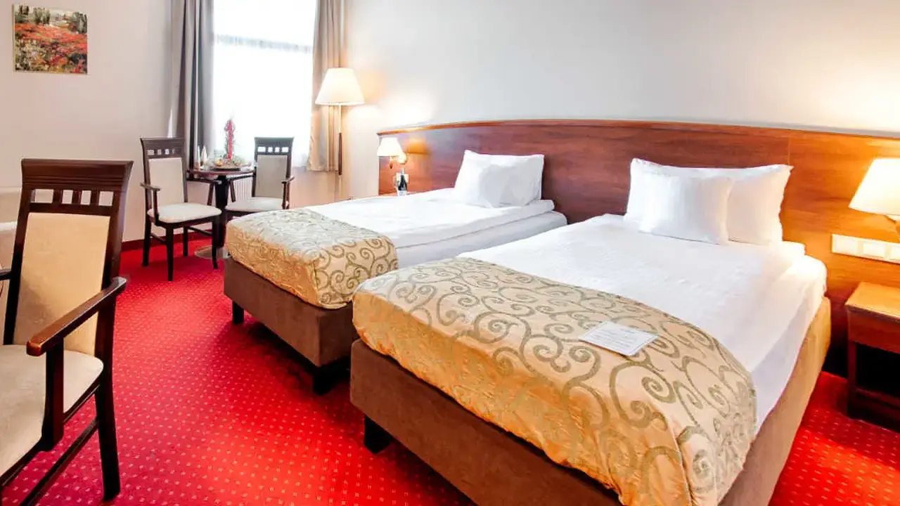 Grand Royal Hotel
