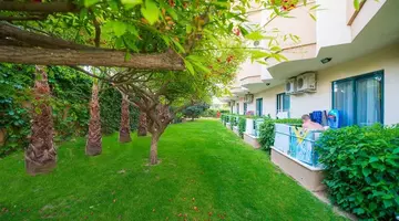 Grand Seker Hotel