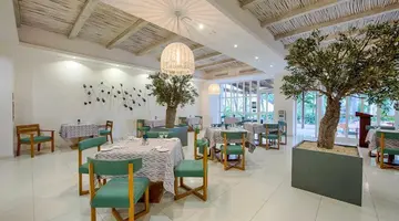 GRAND SIRENIS PUNTA CANA RESORT