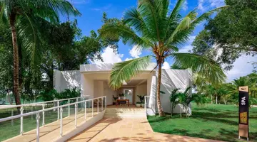 GRAND SIRENIS PUNTA CANA RESORT