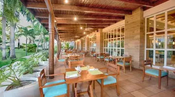 GRAND SIRENIS PUNTA CANA RESORT
