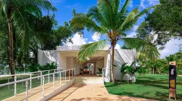 GRAND SIRENIS PUNTA CANA RESORT