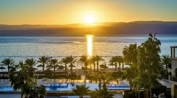 Grand Tala Bay Resort