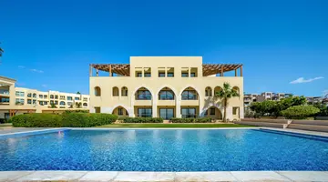 Grand Tala Bay Resort