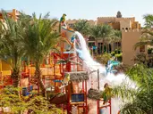 GRAND WATERWORLD MAKADI
