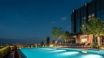 GRANDE CENTRE POINT SURAWONG