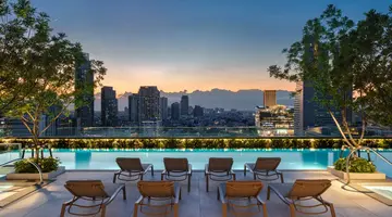 GRANDE CENTRE POINT SURAWONG