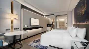 GRANDE CENTRE POINT SURAWONG