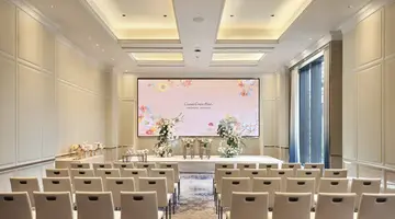 GRANDE CENTRE POINT SURAWONG