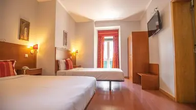 Grande Pensao Residencial Alcobia