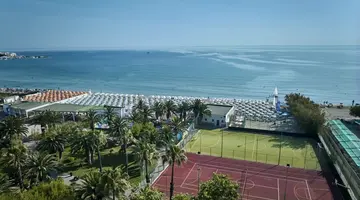 GranSerena Hotel