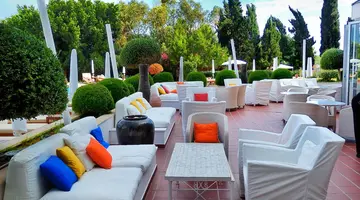 Grecian Park Hotel