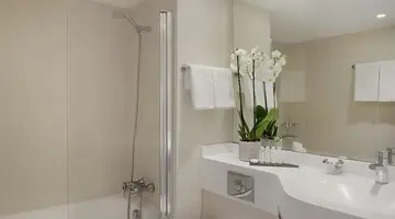 Grecian Park Hotel