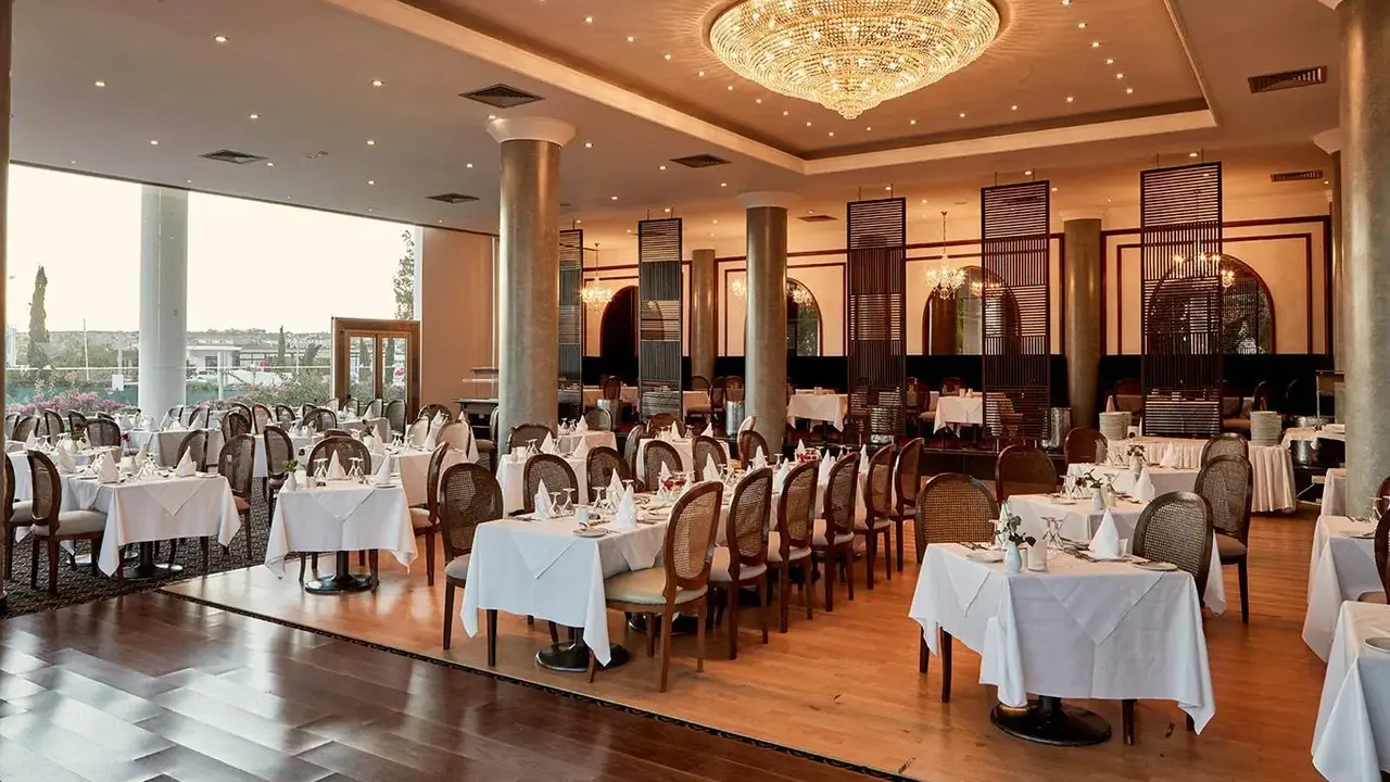 Grecian Park Hotel