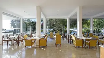 Grecian Sands Hotel