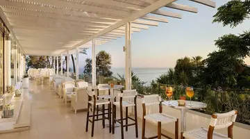 Grecian Sands Hotel