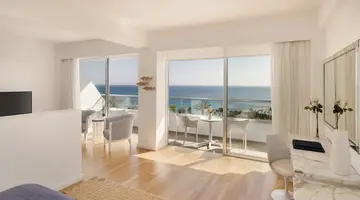 Grecian Sands Hotel