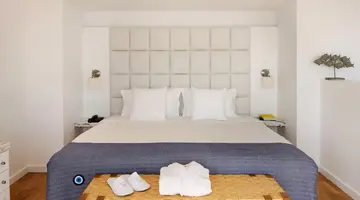 Grecian Sands Hotel