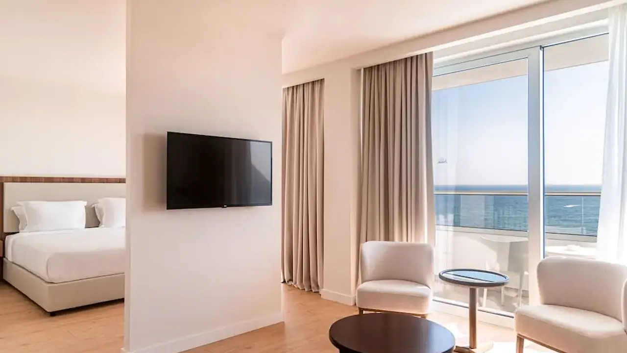 Grecian Sands Hotel