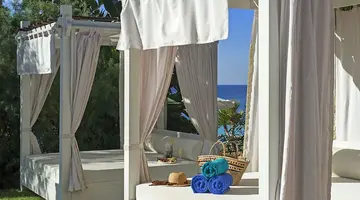 Grecian Sands Hotel