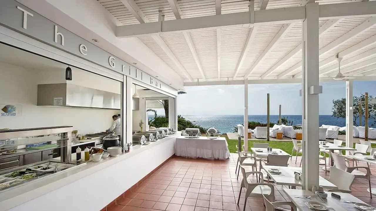 Grecian Sands Hotel