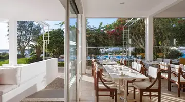 Grecian Sands Hotel