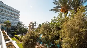 Grecian Sands Hotel