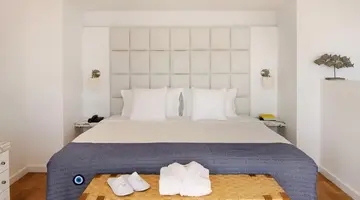 Grecian Sands Hotel