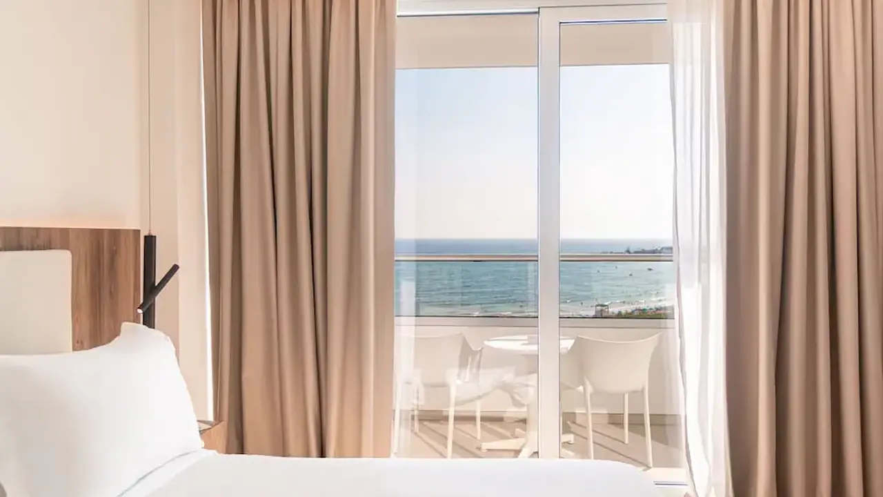 Grecian Sands Hotel