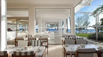 Grecian Sands Hotel
