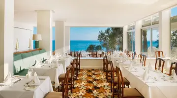 Grecian Sands Hotel