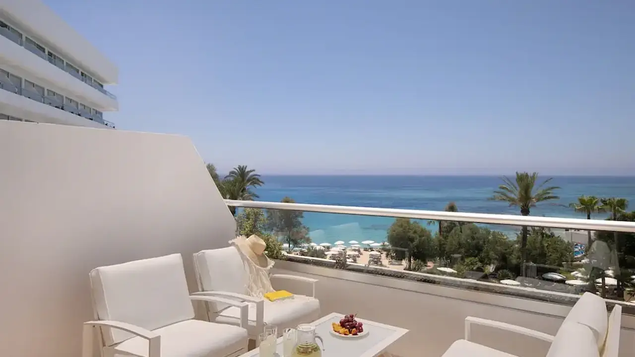 Grecian Sands Hotel