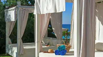 Grecian Sands Hotel