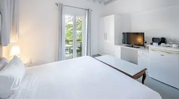 Greco Philia Elia Mykonos