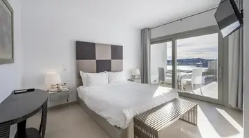 Greco Philia Elia Mykonos
