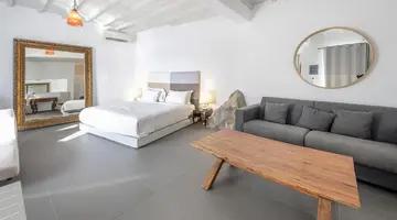 Greco Philia Elia Mykonos