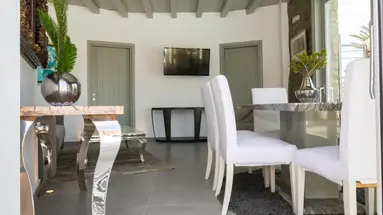 Greco Philia Elia Mykonos