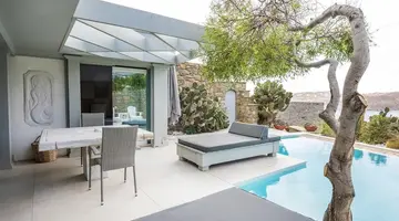 Greco Philia Elia Mykonos