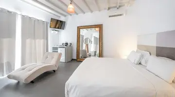 Greco Philia Elia Mykonos