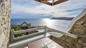 Greco Philia Elia Mykonos