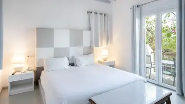 Greco Philia Elia Mykonos