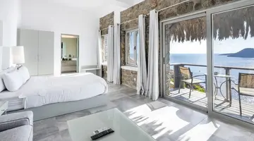 Greco Philia Elia Mykonos