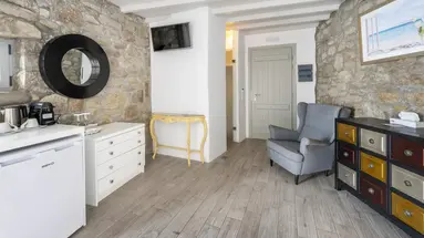 Greco Philia Elia Mykonos