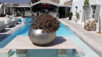 Greco Philia Elia Mykonos