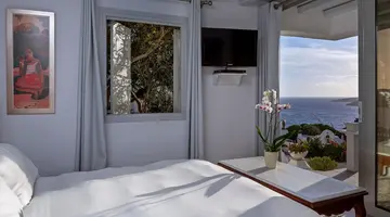 Greco Philia Elia Mykonos