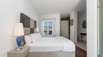 Greco Philia Elia Mykonos