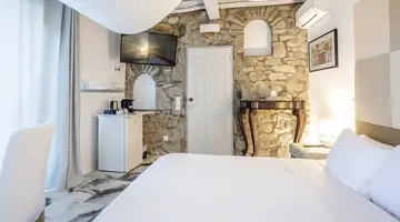 Greco Philia Elia Mykonos
