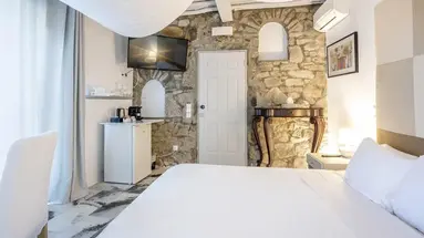 Greco Philia Elia Mykonos