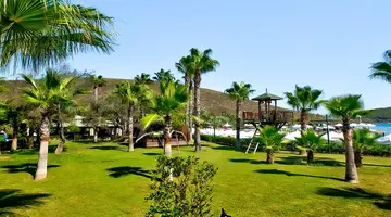Green Bay Resort & Spa