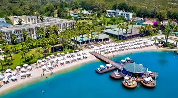 Green Bay Resort & Spa